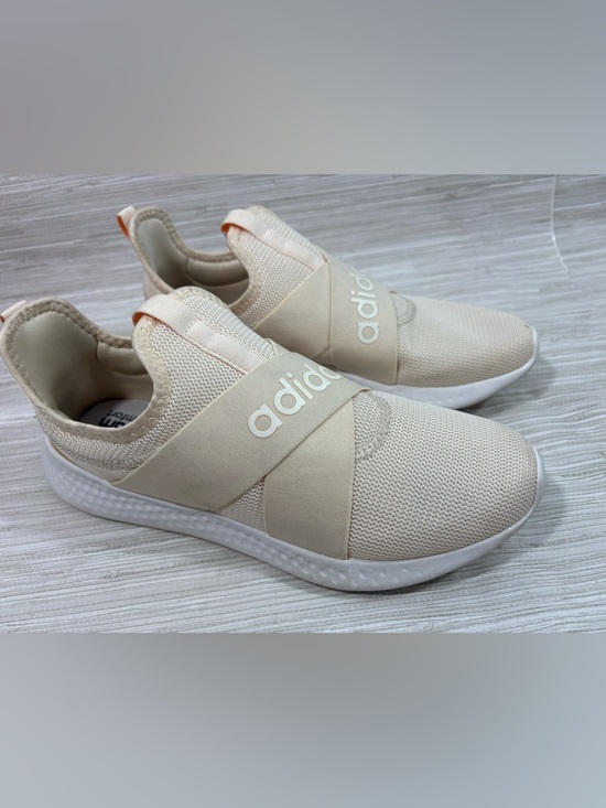 adidas Shoes - ADIDAS WOMENS 9.5 ✨ Slip-On Sneakers good condition